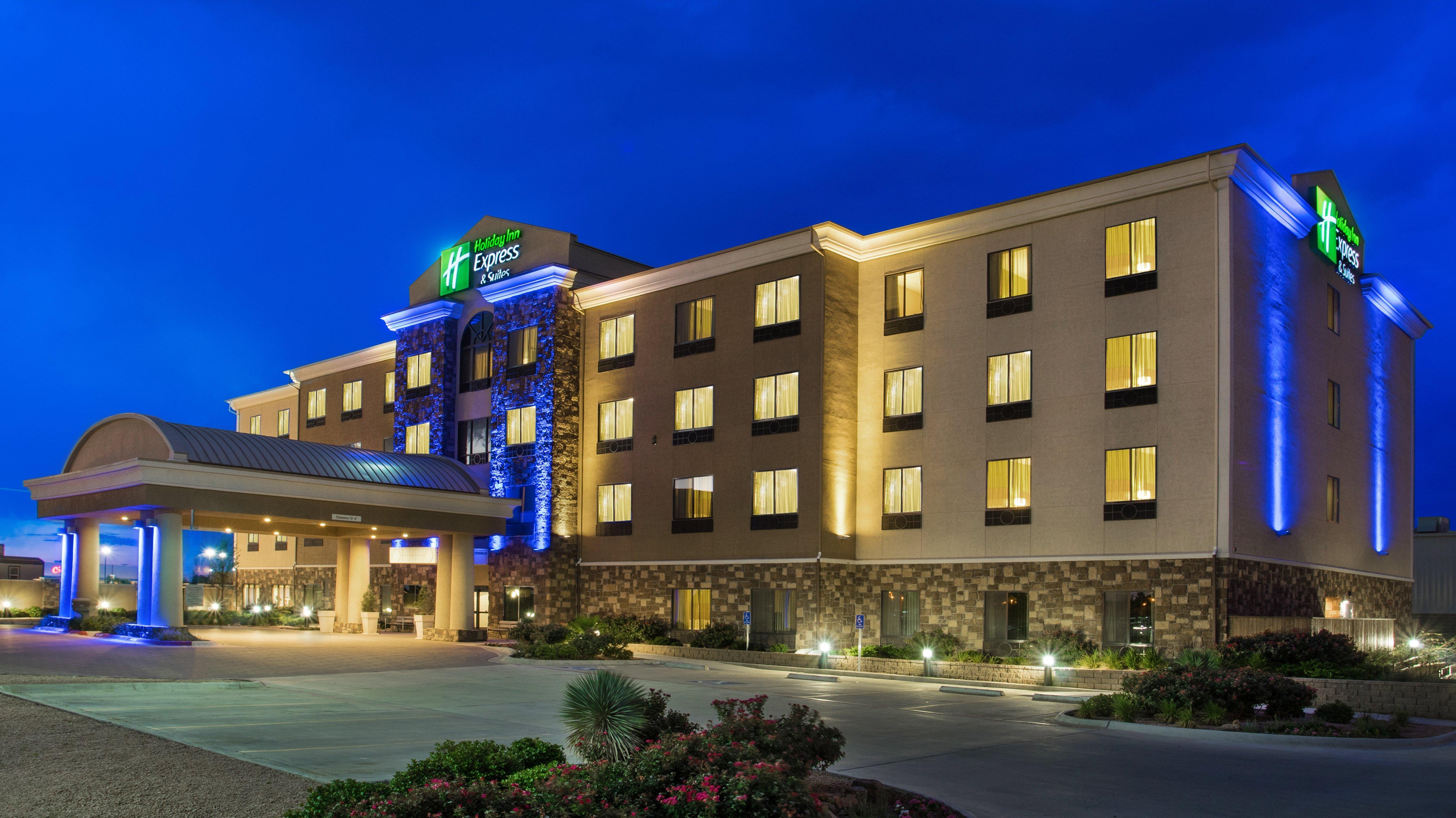 Holiday Inn Express & Suites Midland South I-20 By Ihg Exterior foto