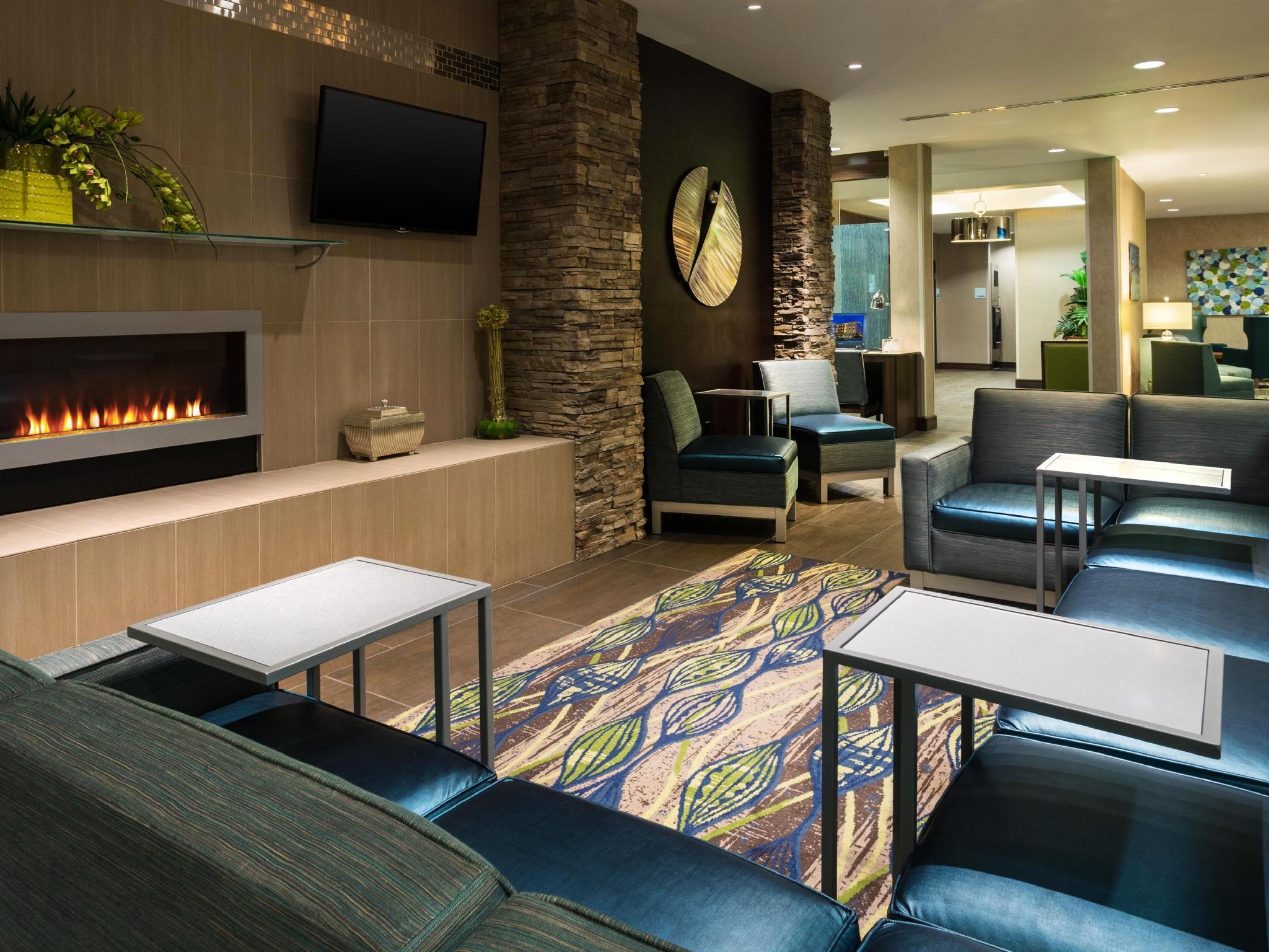 Holiday Inn Express & Suites Midland South I-20 By Ihg Exterior foto