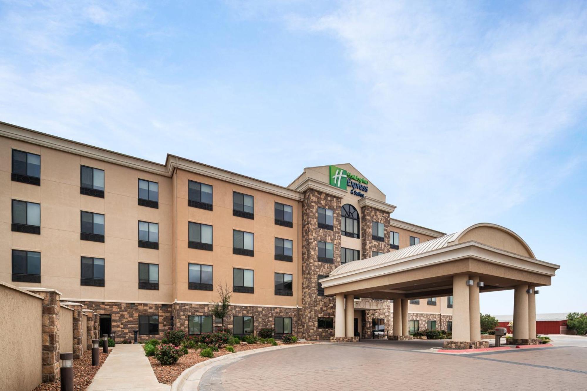 Holiday Inn Express & Suites Midland South I-20 By Ihg Exterior foto